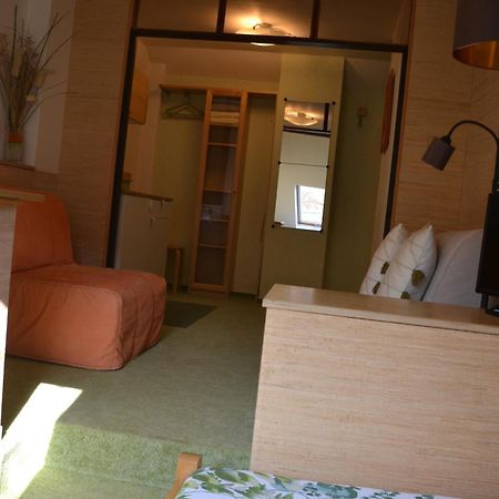 Pension U Akatu Прага Экстерьер фото